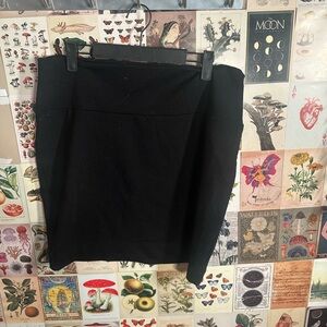 The Bay black pencil skirt size 12 good condition.